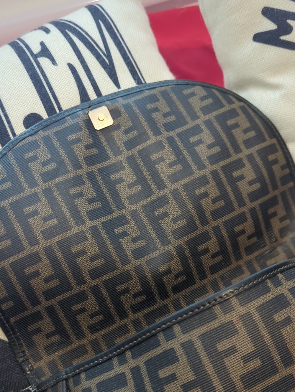 Authentic Fendi Black/Brown Zucca Crossbody Shoulder Bag - Picture 4 of 12